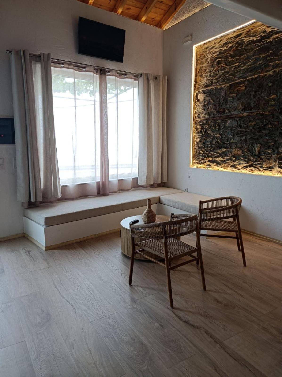 Michalelis Loft & Cave Apartment Plomari Exterior photo