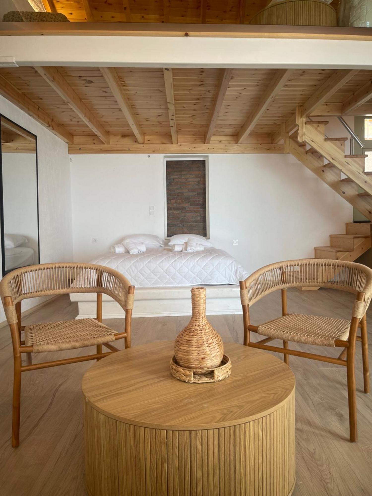 Michalelis Loft & Cave Apartment Plomari Exterior photo