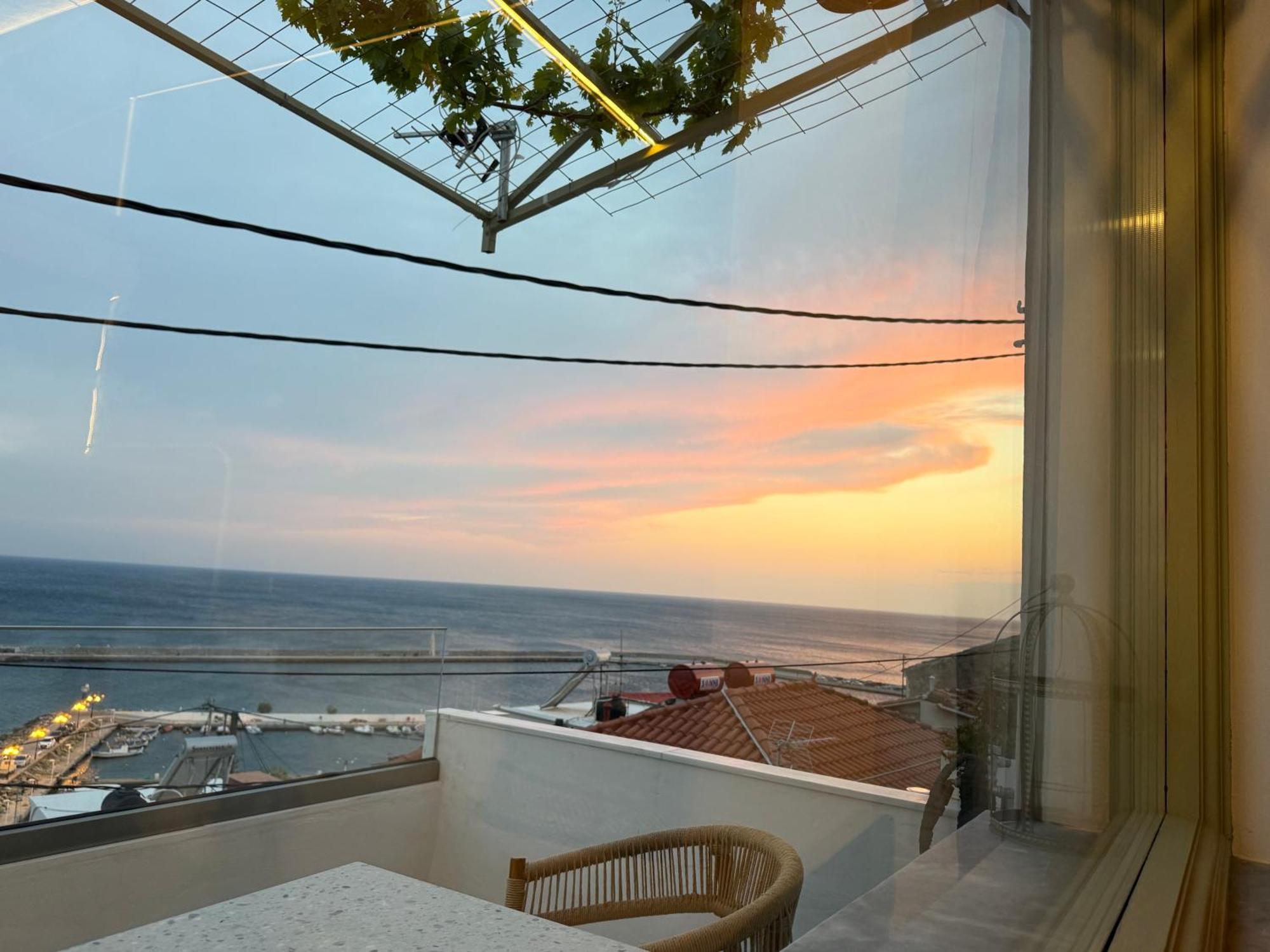Michalelis Loft & Cave Apartment Plomari Exterior photo