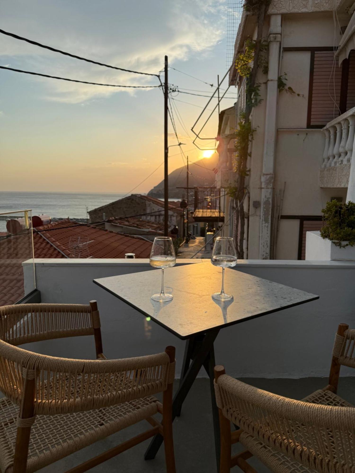 Michalelis Loft & Cave Apartment Plomari Exterior photo